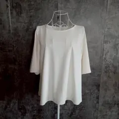 ユニクロ✨クレープジャージー Tシャツ ホワイト Lのサムネイル