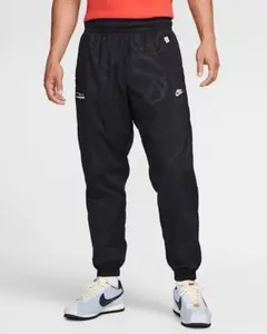 Nike ウーブンパンツ Lサイズ