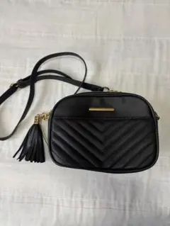 ブラックショルダーバッグ