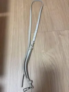 DEMIU スマホショルダー　ベージュ
