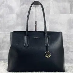 美品 フルラ レザー トートバッグ ピン ロゴ金具 チャーム付き ファスナー 黒
