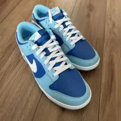 Item thumbnail for item dc08ba1e-9d17-40ef-b40f-78945958b339