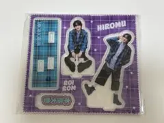 ROIROM プレートスティックライト 本多大夢 ROIROM・本多大夢 少年っぽいオフショットを公開！クールな雰囲気