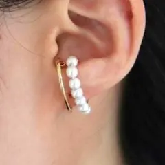 【新品】イヤリング　ゴールド　片耳　耳飾り　レディース　ピアス風