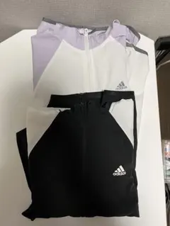 アディダス　レディース　ルーズフィット フード付きクロスジャケットIA5205