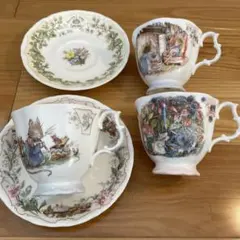 Royal Doulton ロイヤルドルトン ブランベリーヘッジ カップ 四季