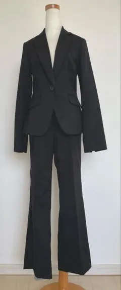 Silent Majorityの黒パンツスーツ☆７号