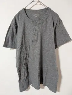 Tシャツ【М】カットソー　Uネック　無地　グレー