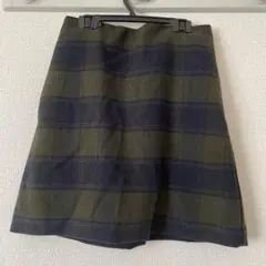 台形チェックスカート