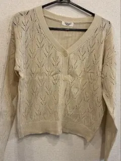 値下げ❗️アイボリー レース編み カーディガン　Te chichi