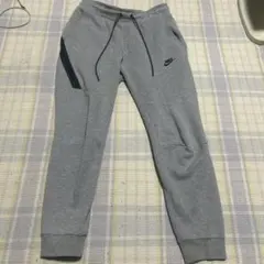 Nike テックフリースジョガーパンツグレー