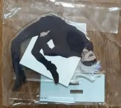 呪術廻戦　五条悟　アクリルスタンド　 パルクール