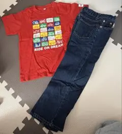トミカTシャツ130 ＆UNIQLOジーンズ120