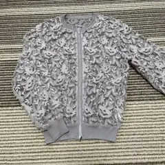 【ダーマ】グレー 花柄レース ジップアップ カーディガンのサムネイル