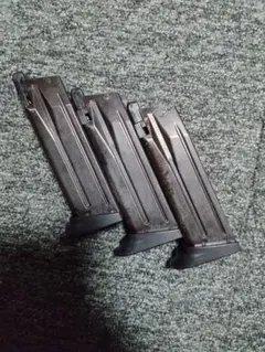 東京マルイ　usp 予備マガジン＋ガス缶 TOKYO MARUI（東京マルイ） ガスブローバック USP用 25連 マガジン