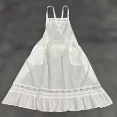 jun ashida 芦田淳　ホワイト 刺繍入り お洒落エプロンのサムネイル