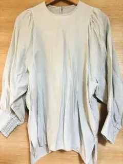 グリーンレーベルリラクシング　パフスリーブ ブラウス　ペールグリーン