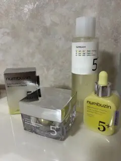 numbuzin 5+ トナー & クリーム &下地セット　新品美容液付き