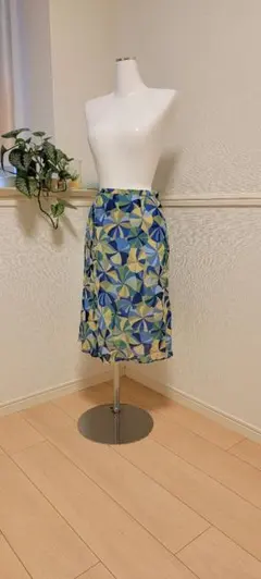 INDIVI幾何学模様の膝丈スカートサイズ38
