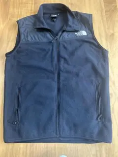 ノースフェイス　フリースベスト黒