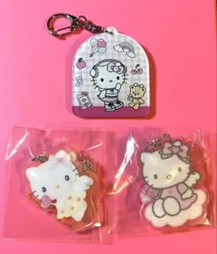 ハローキティ アクリルキーホルダー シークレット　エンジェルキティ SPINNS