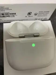 Apple アップル　AirPods 第4世代　充電ケース