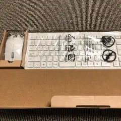ホワイト ワイヤレスキーボードとマウスセット　　Lenovo