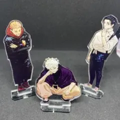 呪術廻戦　アクリルスタンド3体セットとキーチェーンフィギュア2体