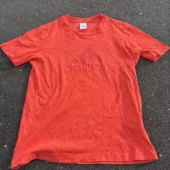 adidas Tシャツ オレンジ ロゴプリント