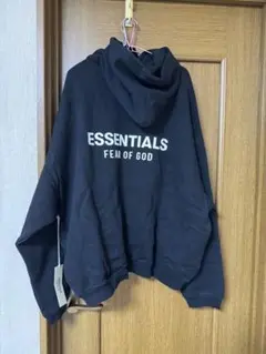 エッセンシャルズ　パーカー