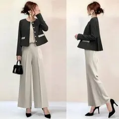 ノーカラー黒 ジャケットとベージュ ワイドパンツ セットアップ