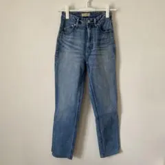 【美品】22 YANÜK ハイウエスト ルース　ストレートデニム　田中みな実着用