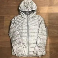 美品　ユニクロ プレミアムダウン レディース シルバー M 065029
