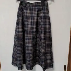 ネイビー系チェック フレアスカート
