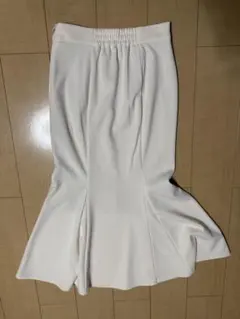 GU カットソーマーメイドロングスカートZ+E クリーム色