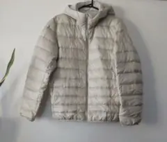 UNIQLO ULTRA LIGHT DOWN ダウンジャケット 　オフホワイト