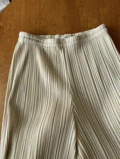 PLEATS PLEASE イッセイミヤケ／プリーツプリーズのサムネイル