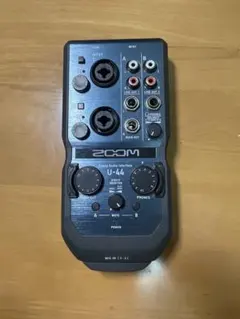 Item thumbnail for item 0827518c-66d8-47db-af62-e4b8a4443f86