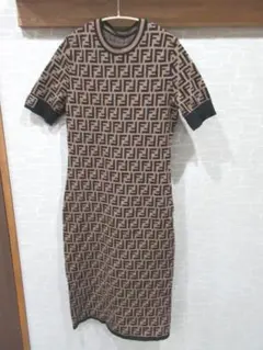FENDI ズッカ柄 半袖ワンピース - メルカリ