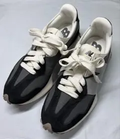 ニューバランス　スニーカー　327 26.5㎝