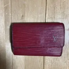 Louis Vuitton エピレザー レッドキーケース