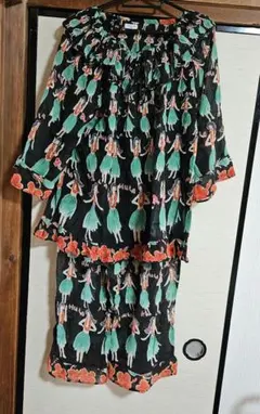 ツモリチサトスリープ フラガール 花柄 フリル M パジャマ M 綿100のサムネイル