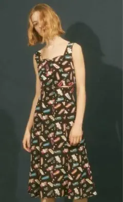 完売品　リリーブラウン　バービーコラボ　ハイウェストスカート