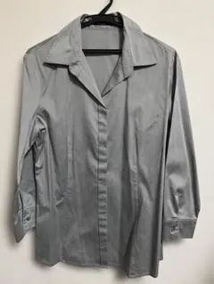 ⭐️美品⭐️ICB⭐️シルバーグレー七分袖ストレッチシャツ