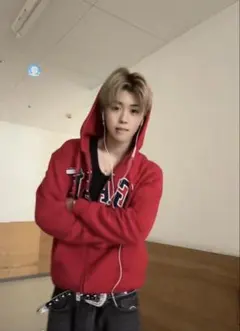 【オンライン即完商品】GAP ジップアップパーカー　レッド