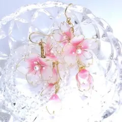 ゆらゆら揺らめく白桜の桃色ピアスNo.382