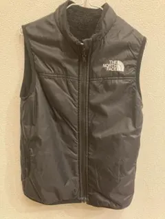 ノースフェイス（THE NORTH FACE ）リバーシブルベスト 黒　130
