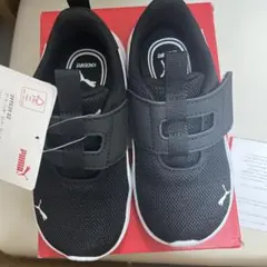 お値下げ中　Puma Kindergarten ブラック スニーカー