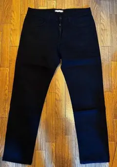 ブラック ストレートデニム