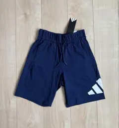 新品アディダスハーフパンツ140cm紺色　綿　スポーツ